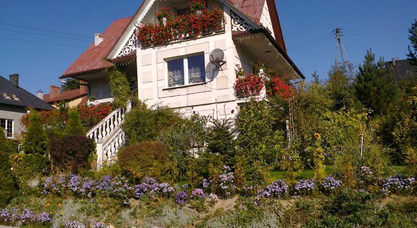 Homestay Dom Pod Roza Lesna